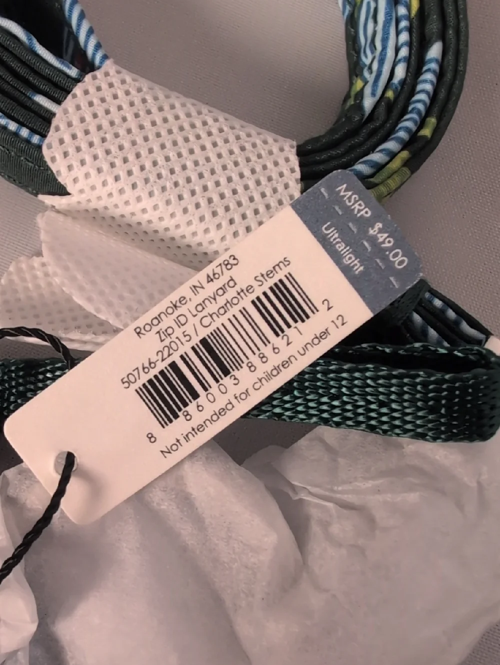 Vera Bradley Outlet Zip ID & Lanyard in Charlotte Stems Ultralight